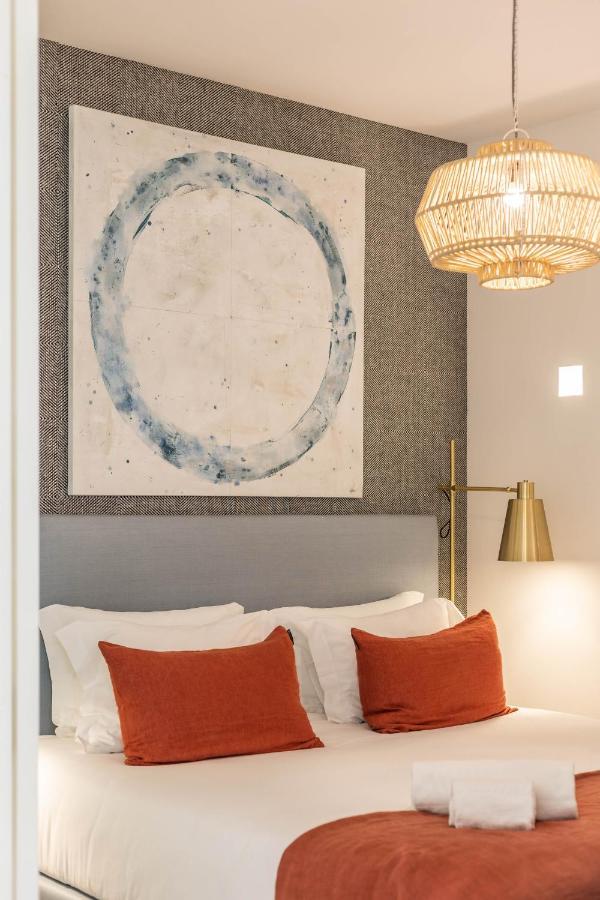 Chic Tailor Made Flat In Chiado Lägenhet Lisboa Exteriör bild